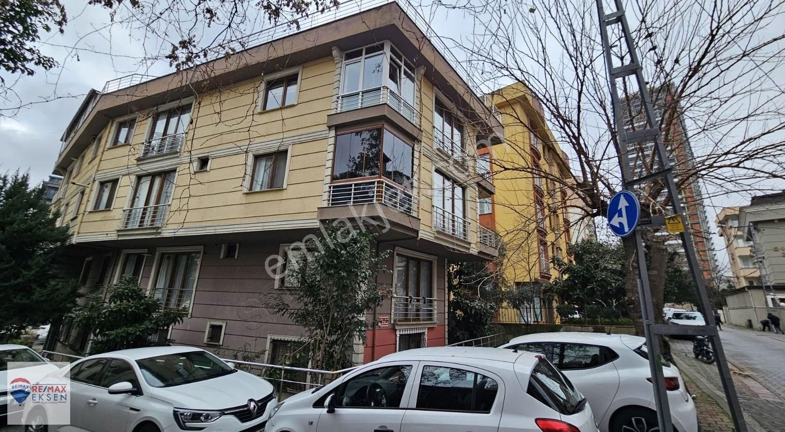 Ataşehir Küçükbakkalköyde Kiralık 2+1 Teraslı Dubleks Daire