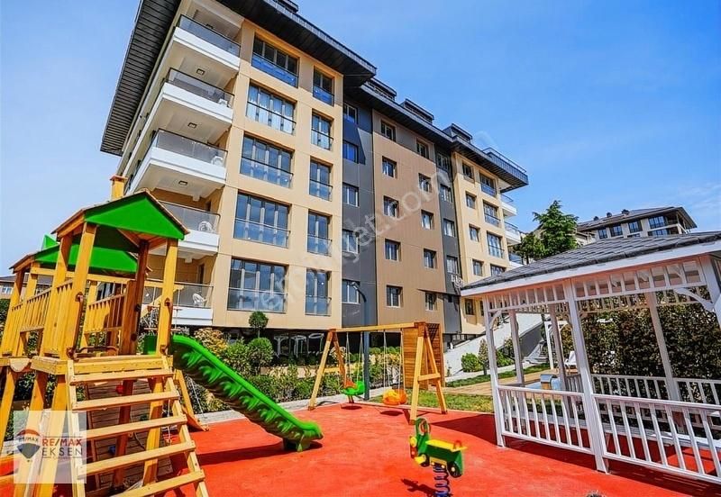 Beylerbeyi Vadi Mahâl'de Kapalı Otoparklı Kiralık 2+1 Daire