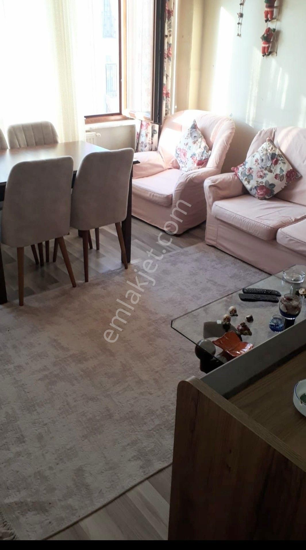 Beyoğlu Kasımpaşa Merkezde 2+1 Doğalgazlı Daire
