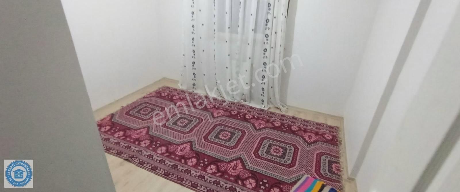 Üç Kuyularda Balkonu Büyük Olan Z+4 Katlı Yüksek Giriş Kiralık