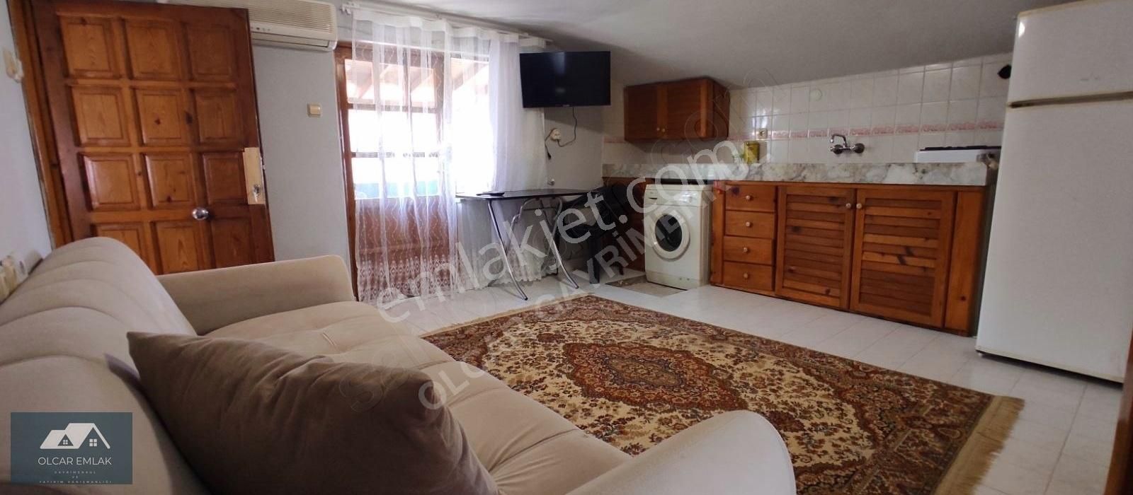 Selçuk Mahallesinde 1+1 Eşyalı Kiralık Daire