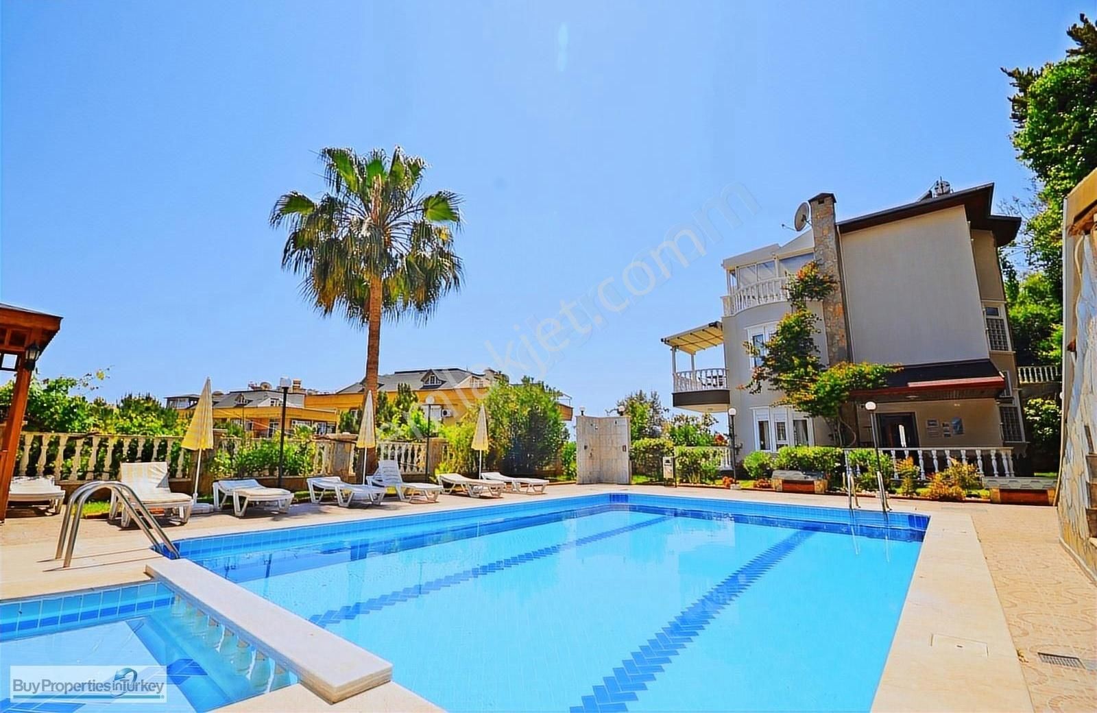 Kestel'de Satılık 5+1 Full Eşyalı Villamız Özel Sauna Ve Hamamlı