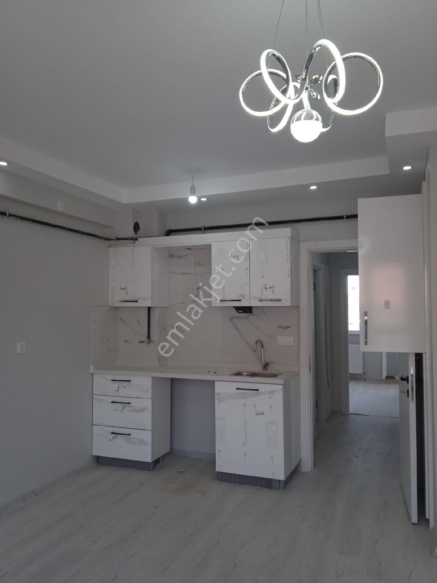 Çamlıca Mah.tombakzade Yakını Arakat Balkonlu Sıfır Satılık 1+1