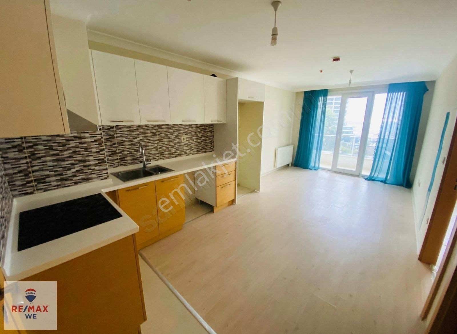 Re/max We'den Marmaroom'da Deniz Manzaralı 1+1