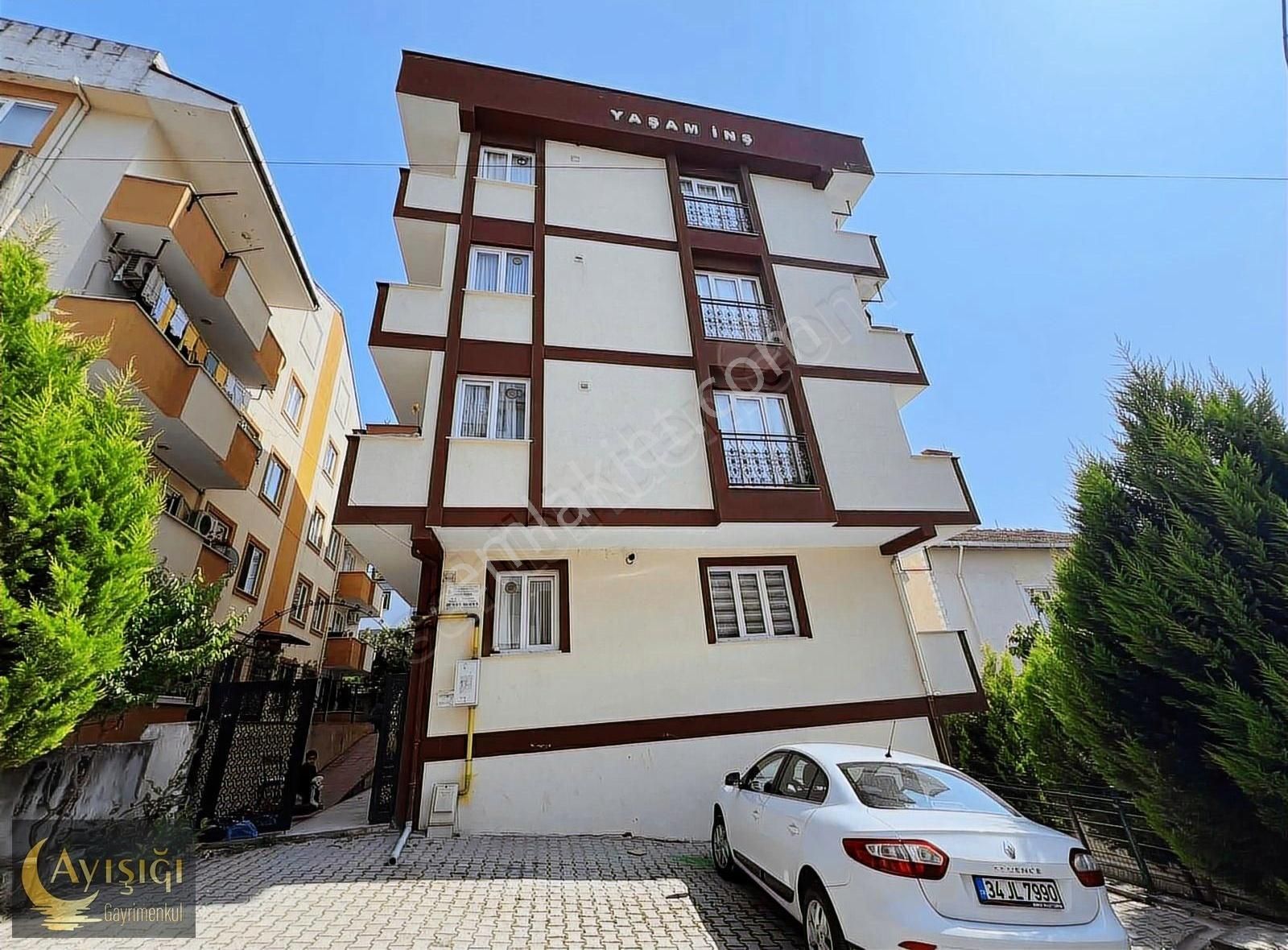 Çayırova Özgürlük Mh. 2+1 110m² İskanlı 5yaşında Satılık Daire