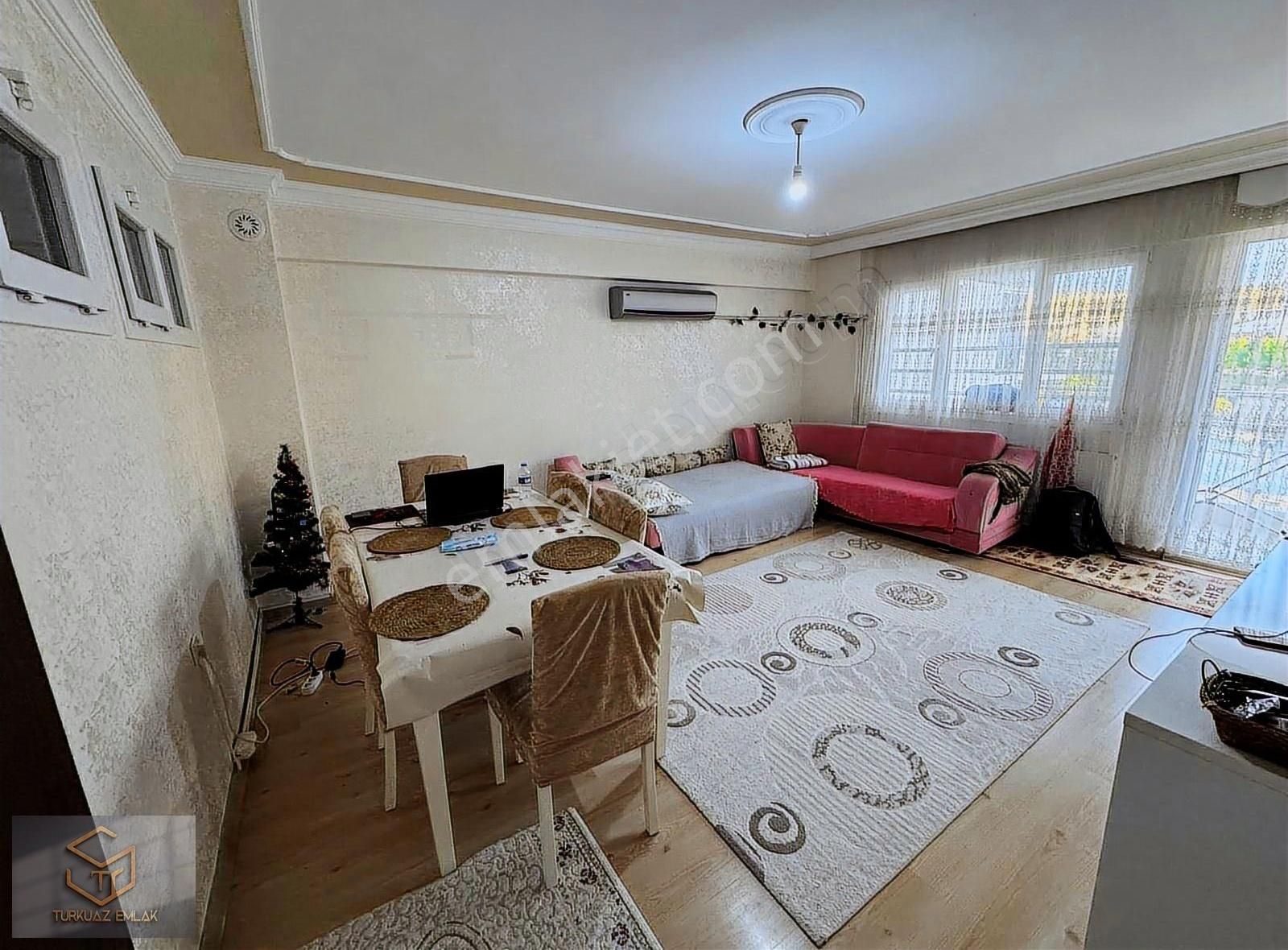 Menemen Uğur Mumcu Da Satılık 3+1 Arakat Daire