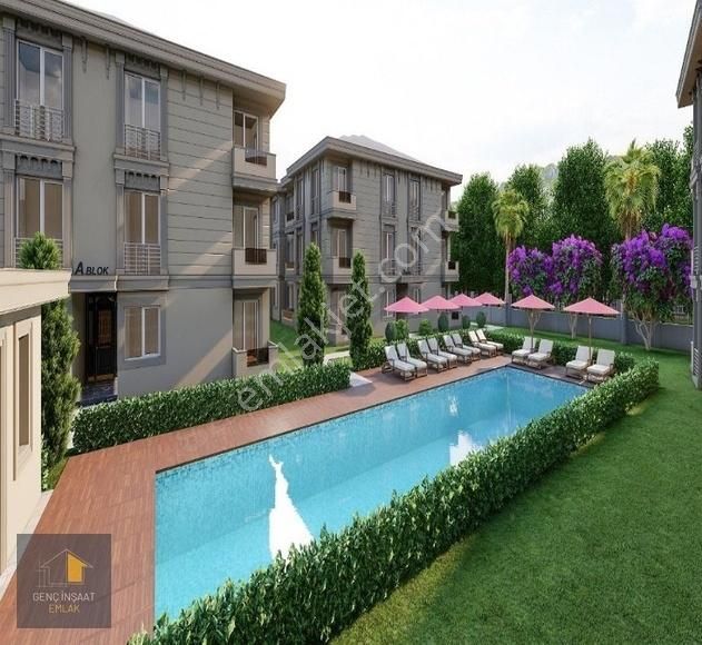 Karasu'da Sıfır Havuzlu Site İçerisinde Önü Açık 2+1 Daire