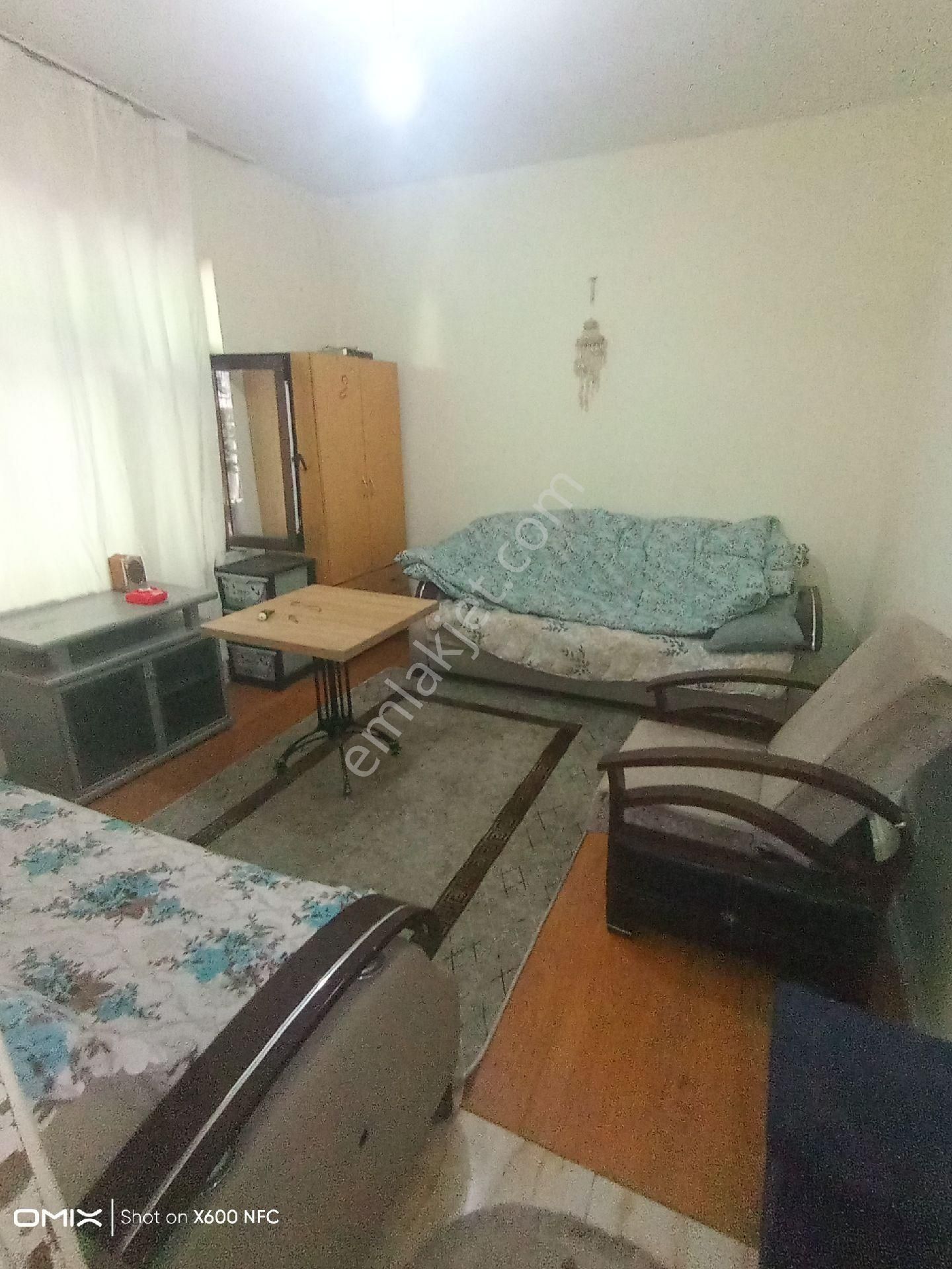 Kumkapı Langa Caddesinde Kiralık 1+1 Daire