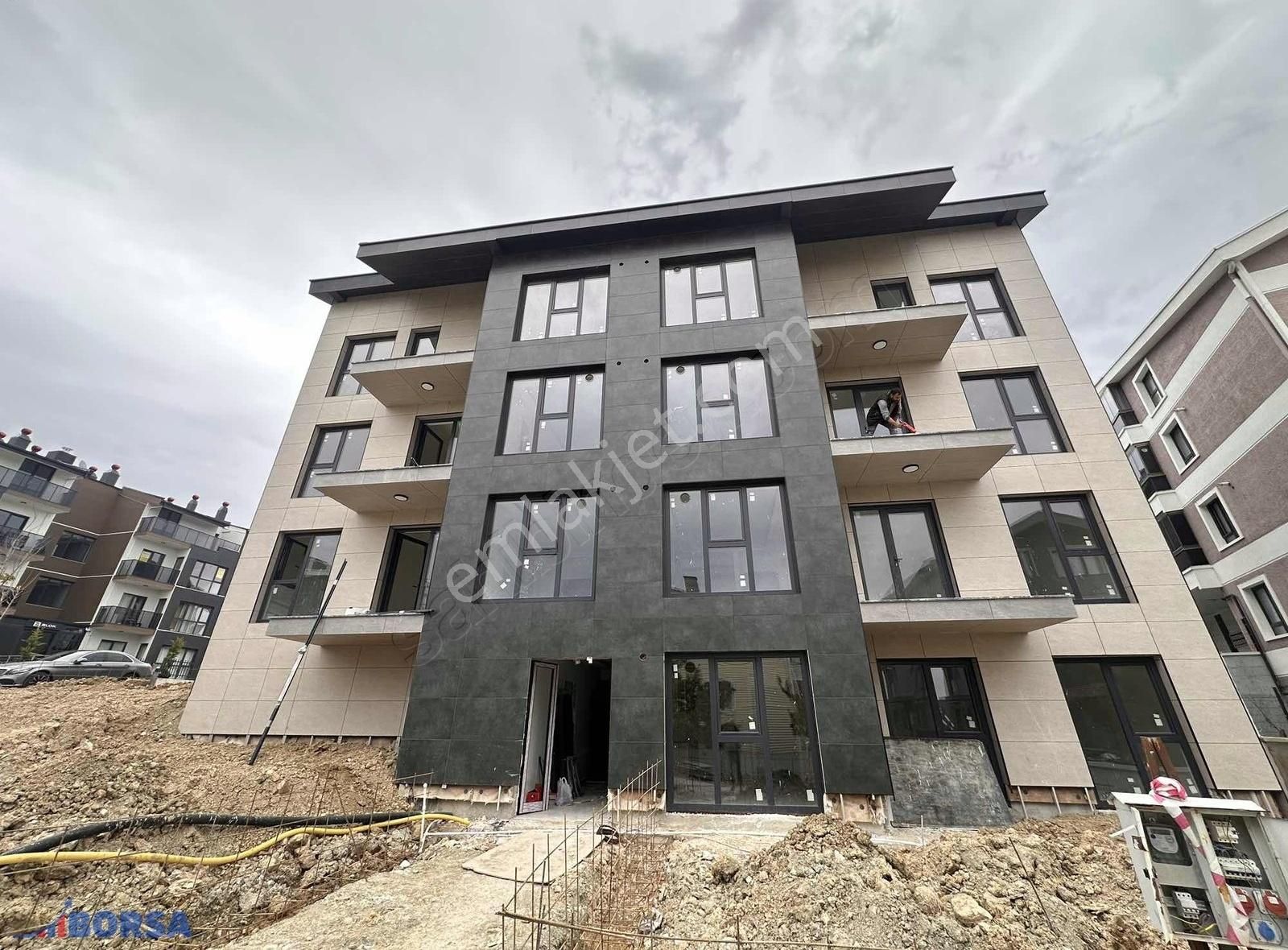 İncek Taşpınar'da Merkezi Konum Dubleks 3+1 Daire