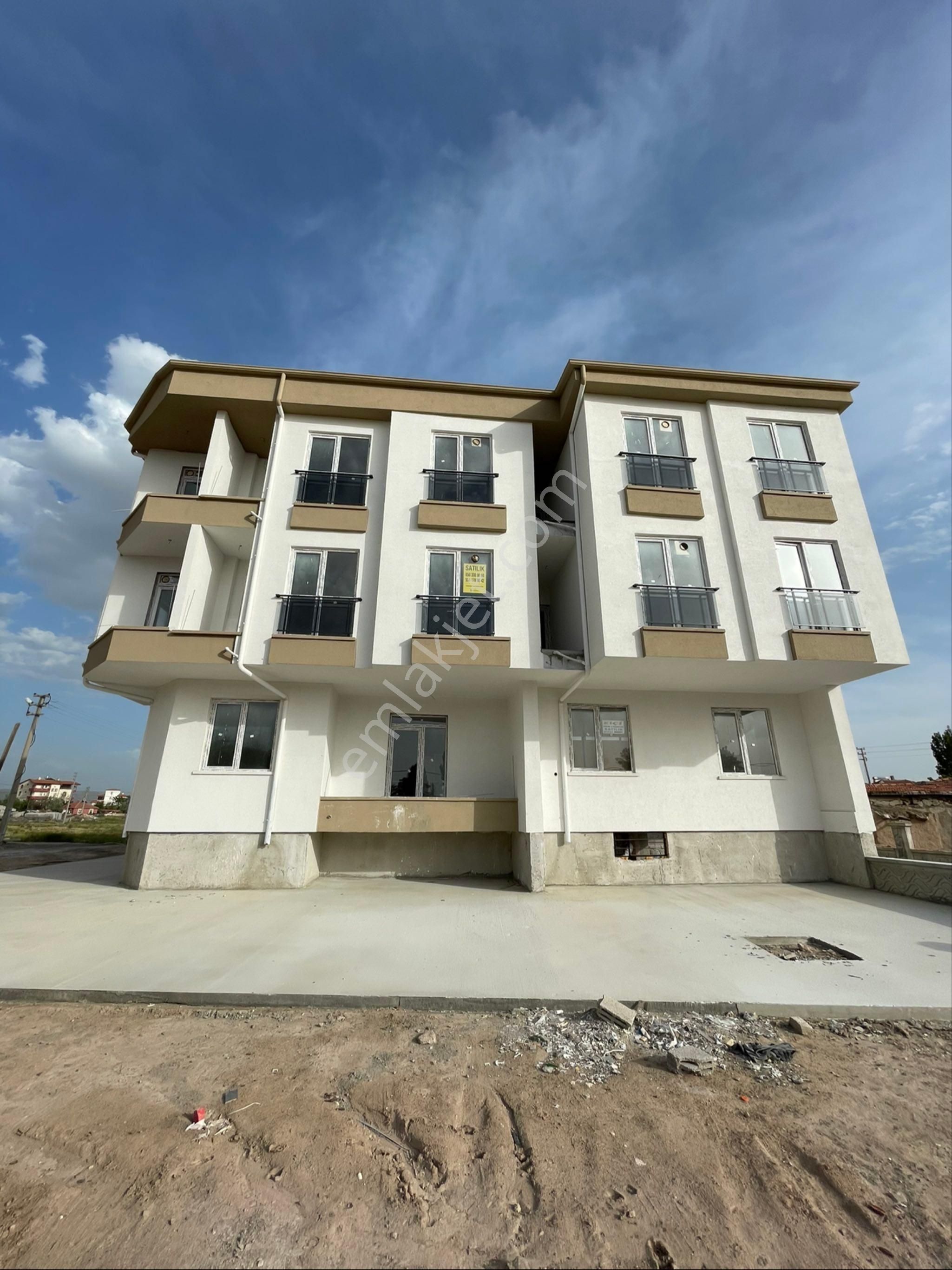 Hacılar Harmanı’nda Satılık 1+1 Sıfır Balkonlu Daire