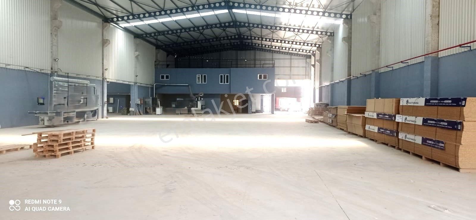 Zorlu Gayrimenkul'den Yeşil Sanayi Sitesi Civari 1750m2 Kiralık - Görsel 5