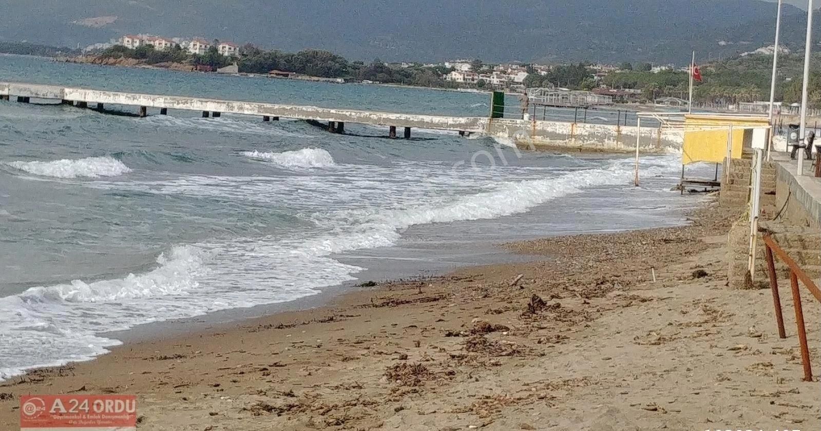 Ordu Emlaktan 14 Evlerde Yolun Üstünde 325 M,%25 İmarlı,deniz Manzaralı,iki Ev İmarlı Arsa. - Görsel 5