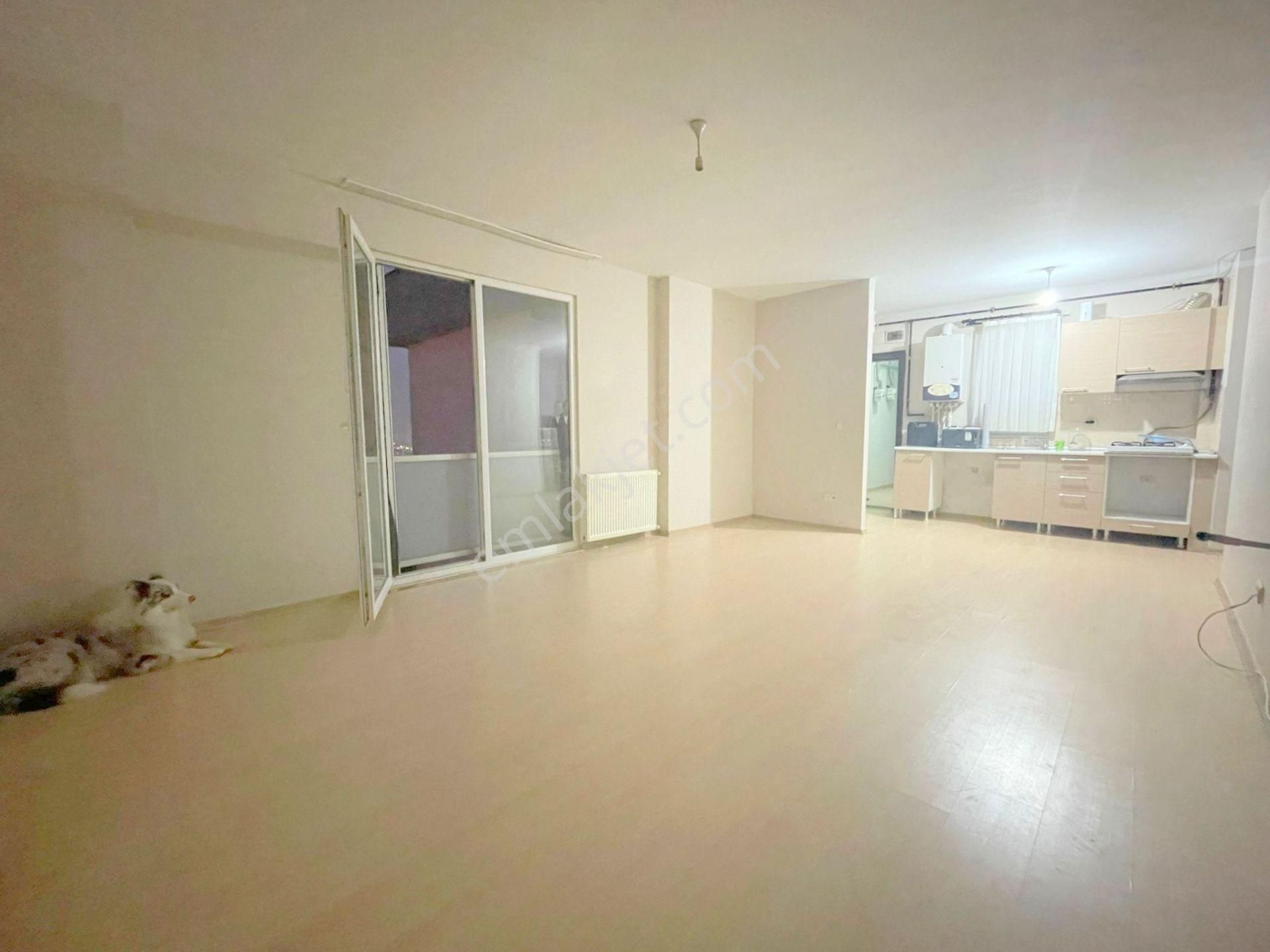 Mertcan'dan Çamlık Mah. Güvenlikli Site İçi 2+1 Daire