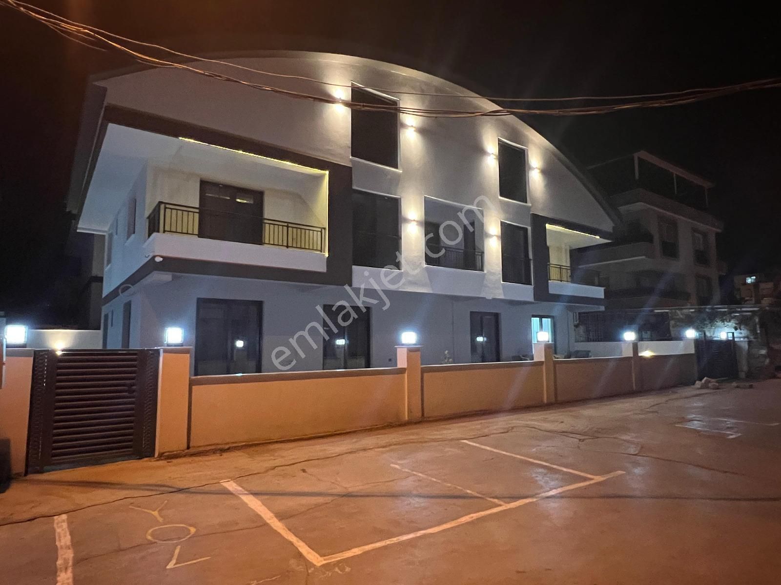 Didim, Merkezde, Ön Cephe, Bahçe Katı, Satılık, 1+1 Daire