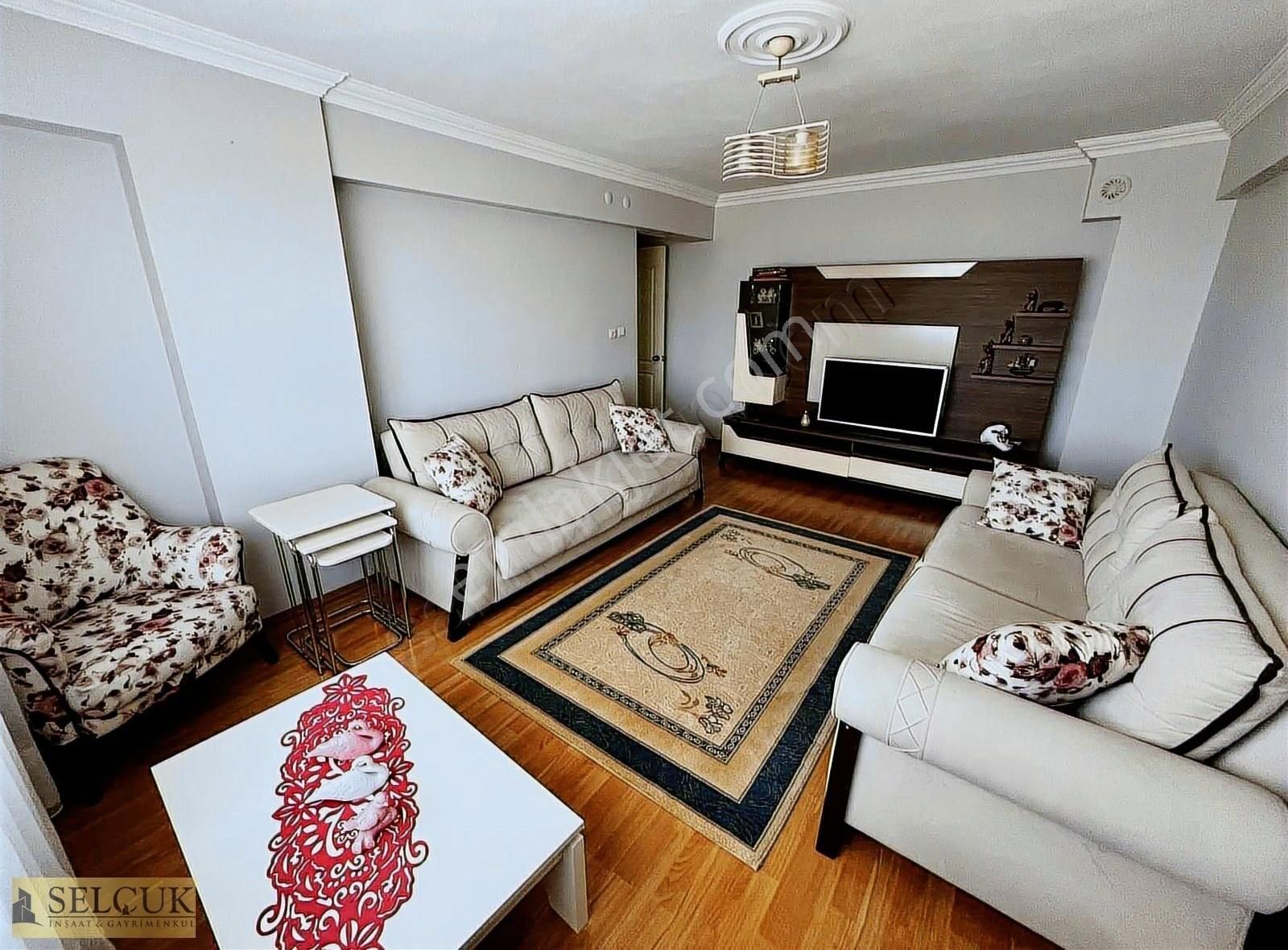 Sehitler Mah 15 Yıllık 3.balkon Asansörlü Ara Kat 3+1