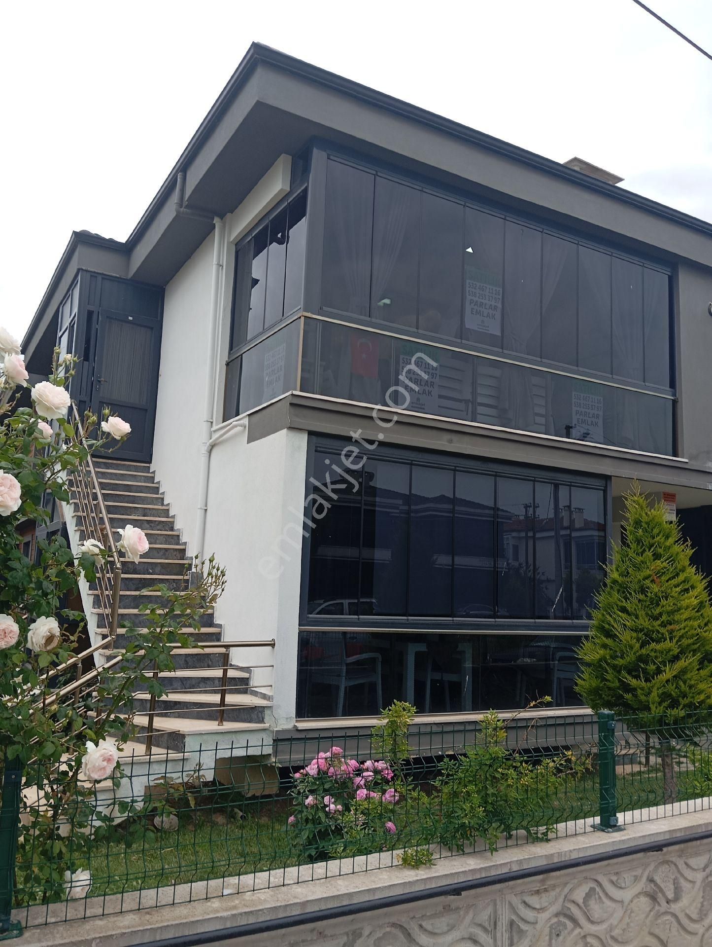 Parlar Emlaktan Satılık Daire 2+1 70 M2 Yazlık Daire Konumu İyi Denize Yakın