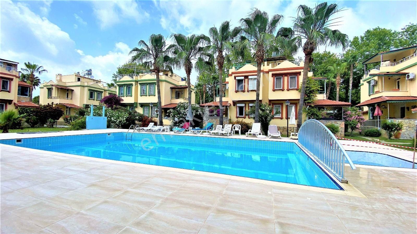 Alanya / Konaklı Mahallesi 2+1 Tripleks Villa