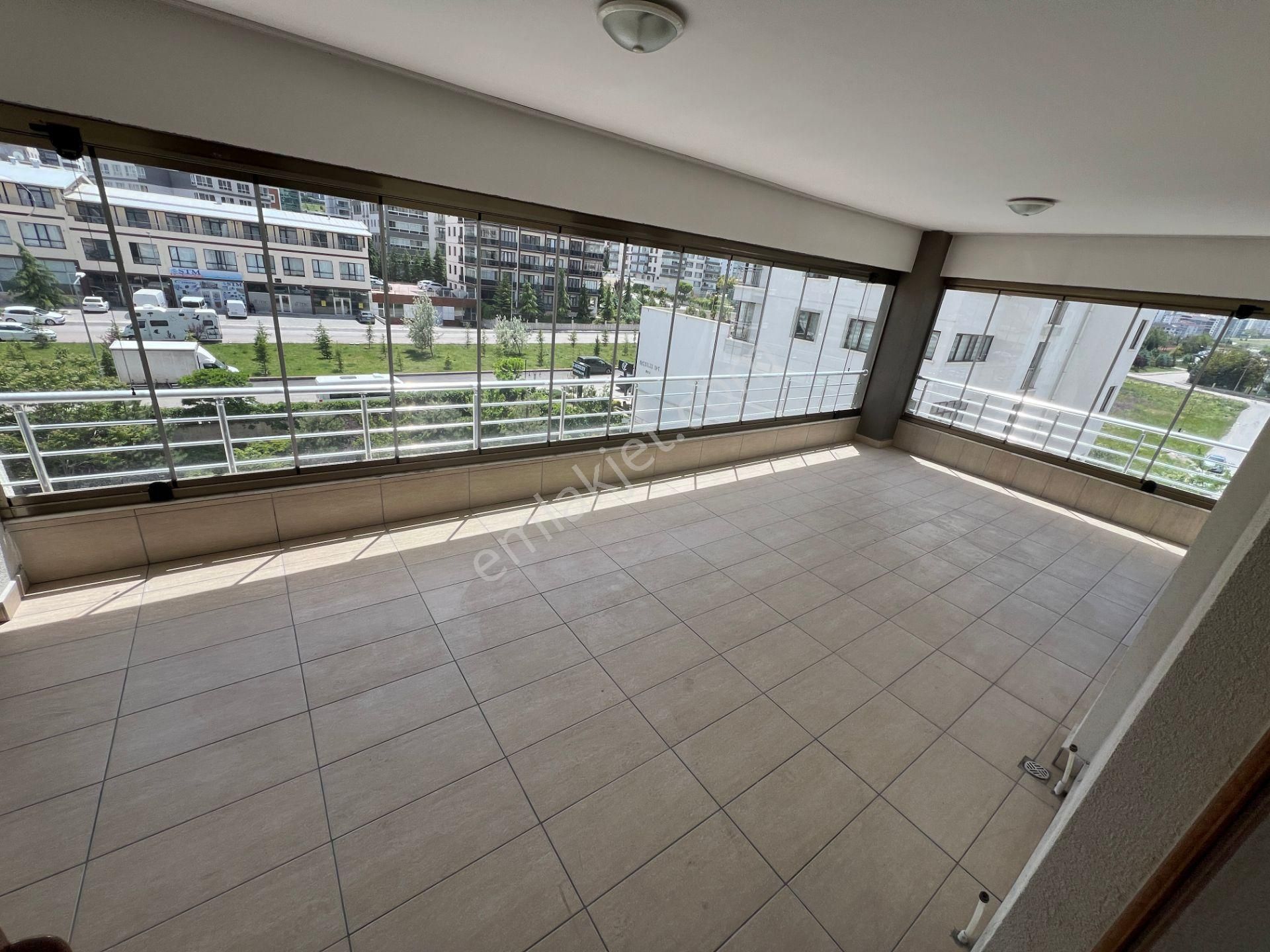 Etimesgut Baglıca Mah 4.arakat 155m24+1 Asansorlü Kredı Lımıtsız