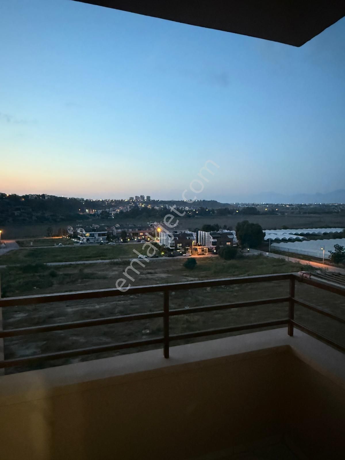 Muratpaşa Güzeloba'da Elit Sitesinde 3 +1 Satılık Daire - Görsel 15