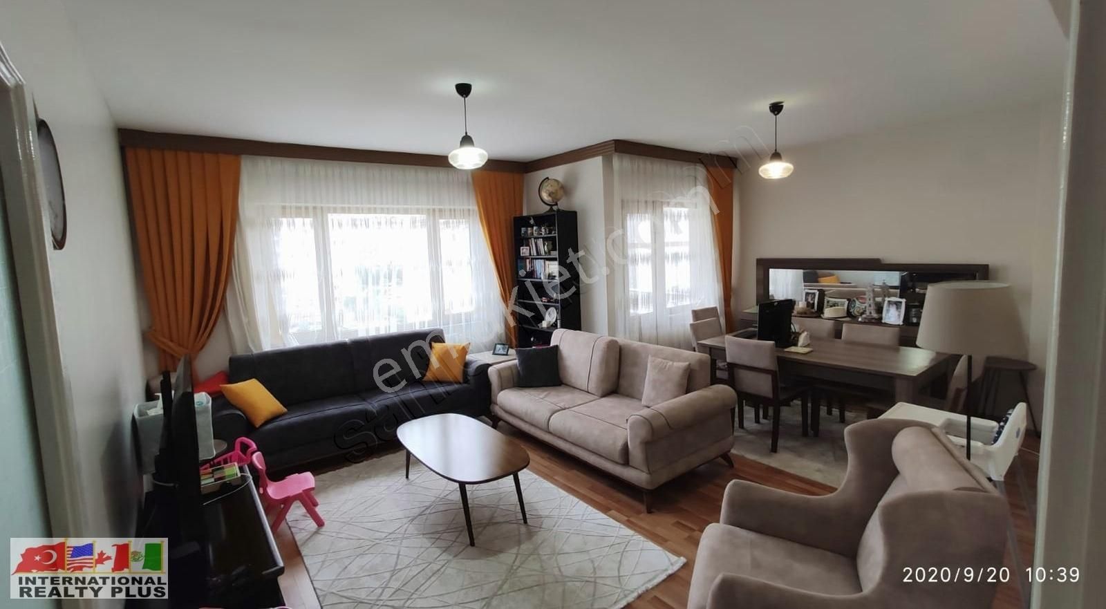 İrp Trıo Gyo'dan Modern Birkent Sitesinde Havuz Manzaralı 3+1
