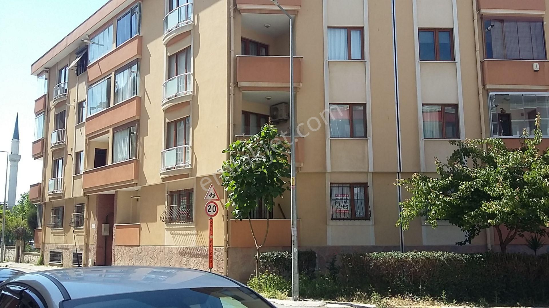 Tuzla Sadıkoğlu Konutlarında 3+1 Kiralık Daire