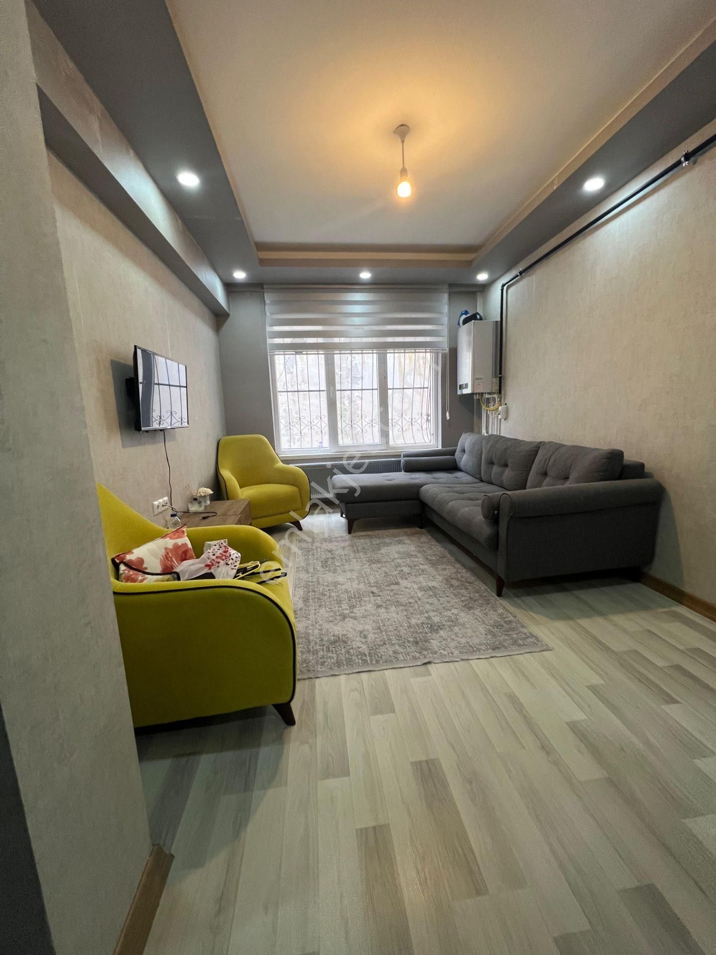 Saat Kulesi Dibi / Merkezi Konum / Full Eşyalı 1+1 Satılık Daire
