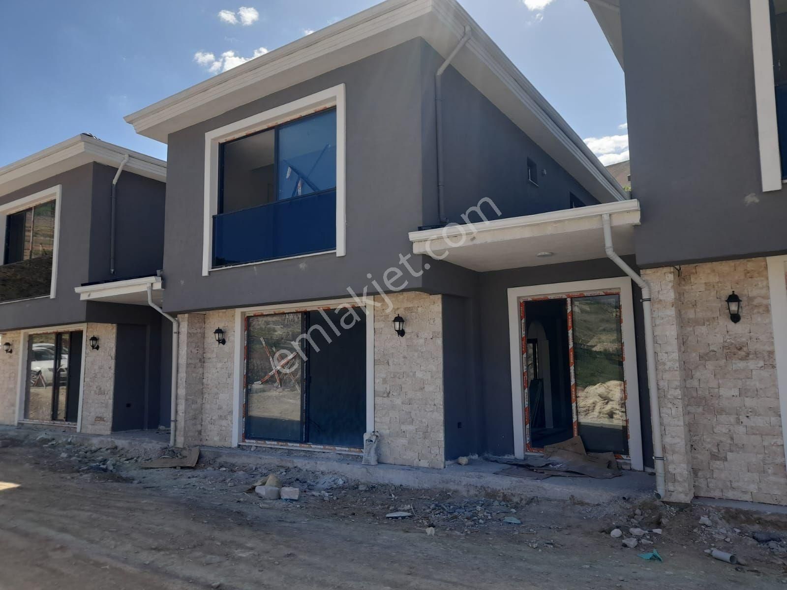 Epa Öz Yaşam'dan Molla Kasım'da Satılık Sıfır Villa