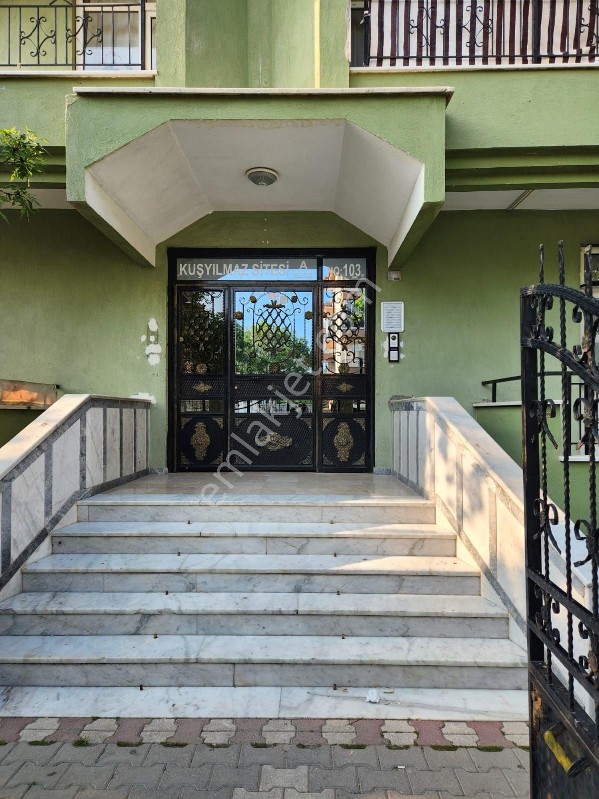 Karatay Menzil Caddesi Üzeri Satılık Geniş 3+1 Daire