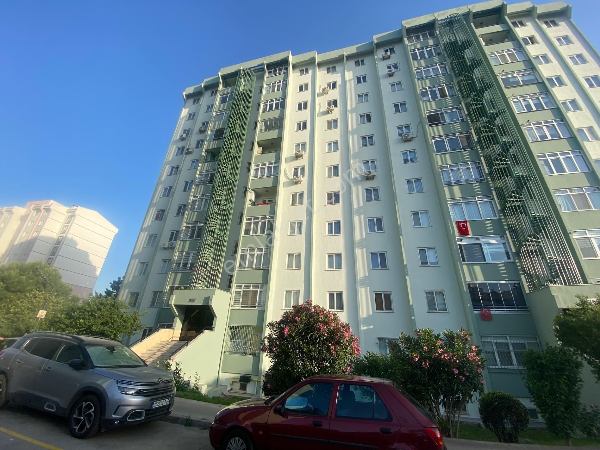 Karşıyaka Körkezköy Oyak Sıtesı Satılık 3+1 Daıre