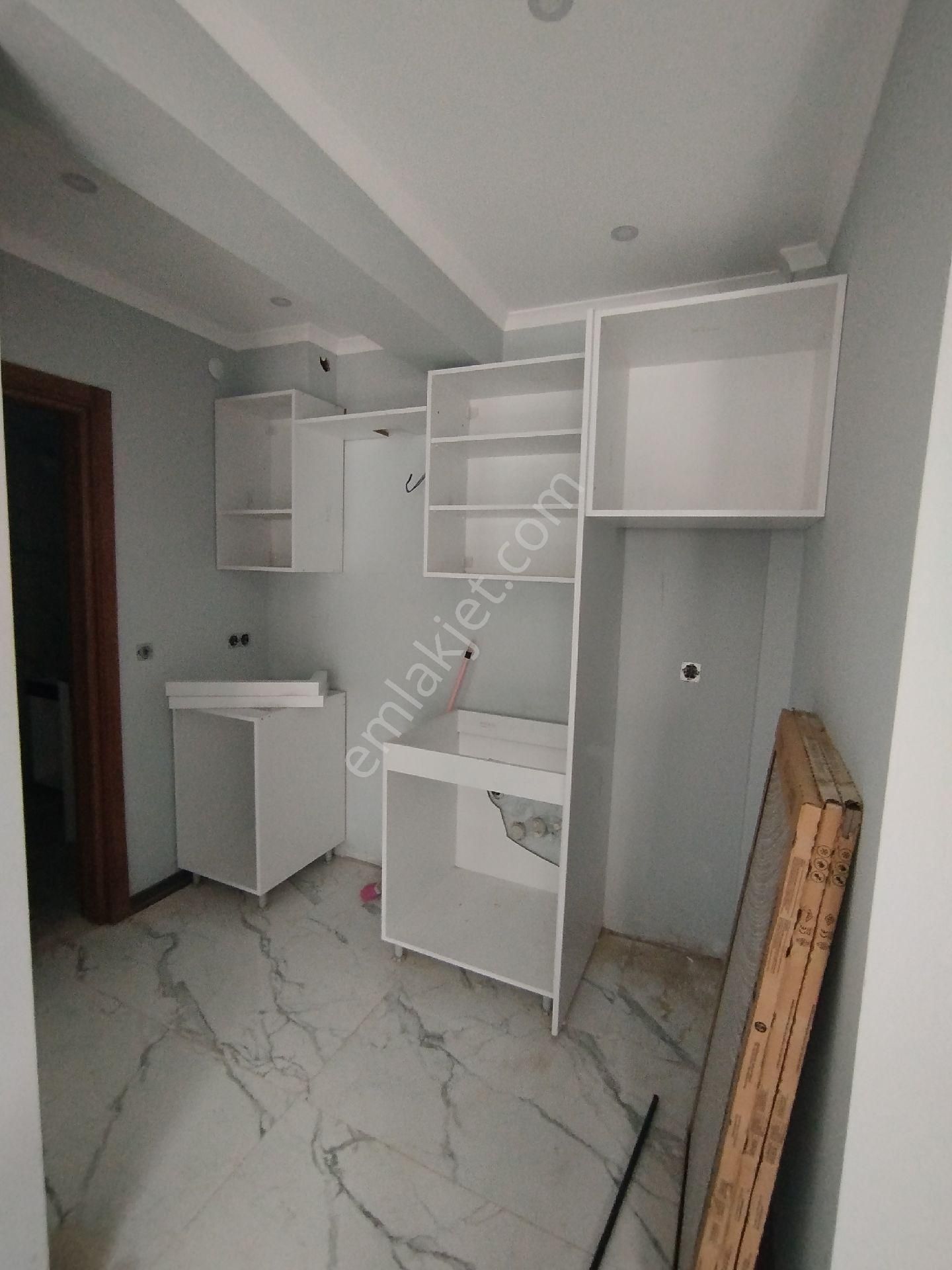 Yıldız Mah 45 Metrekare 0 Daire Ön Cebe Giriş Kat Üniv Bölgesi