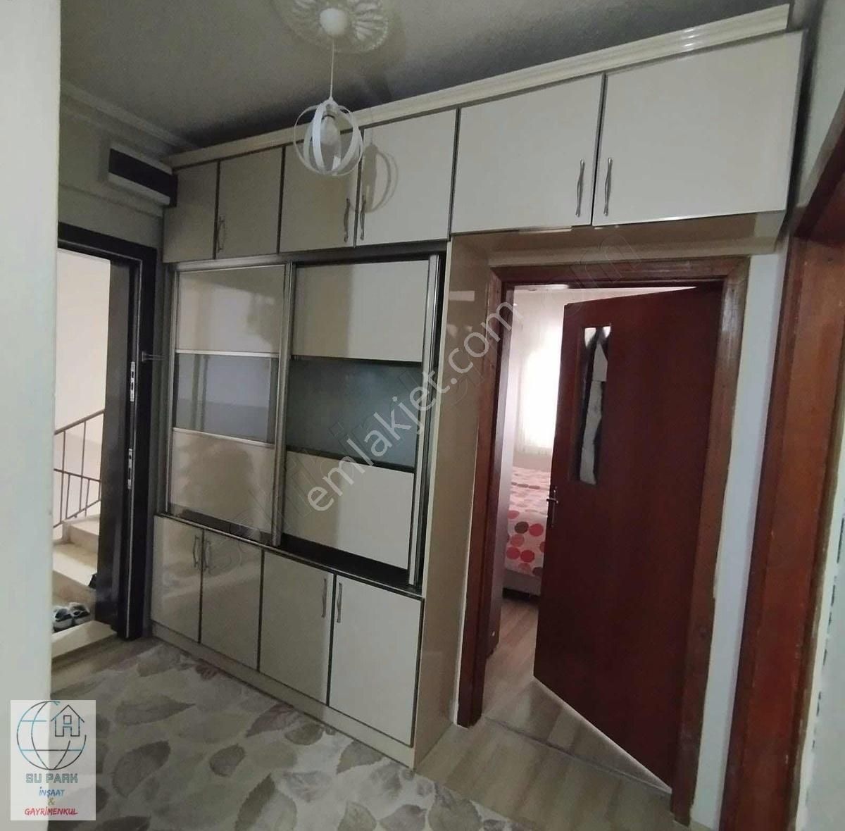 Fatih Mahallesinde 3+1 Cadde Üstü Orta Kat Satılık Daire
