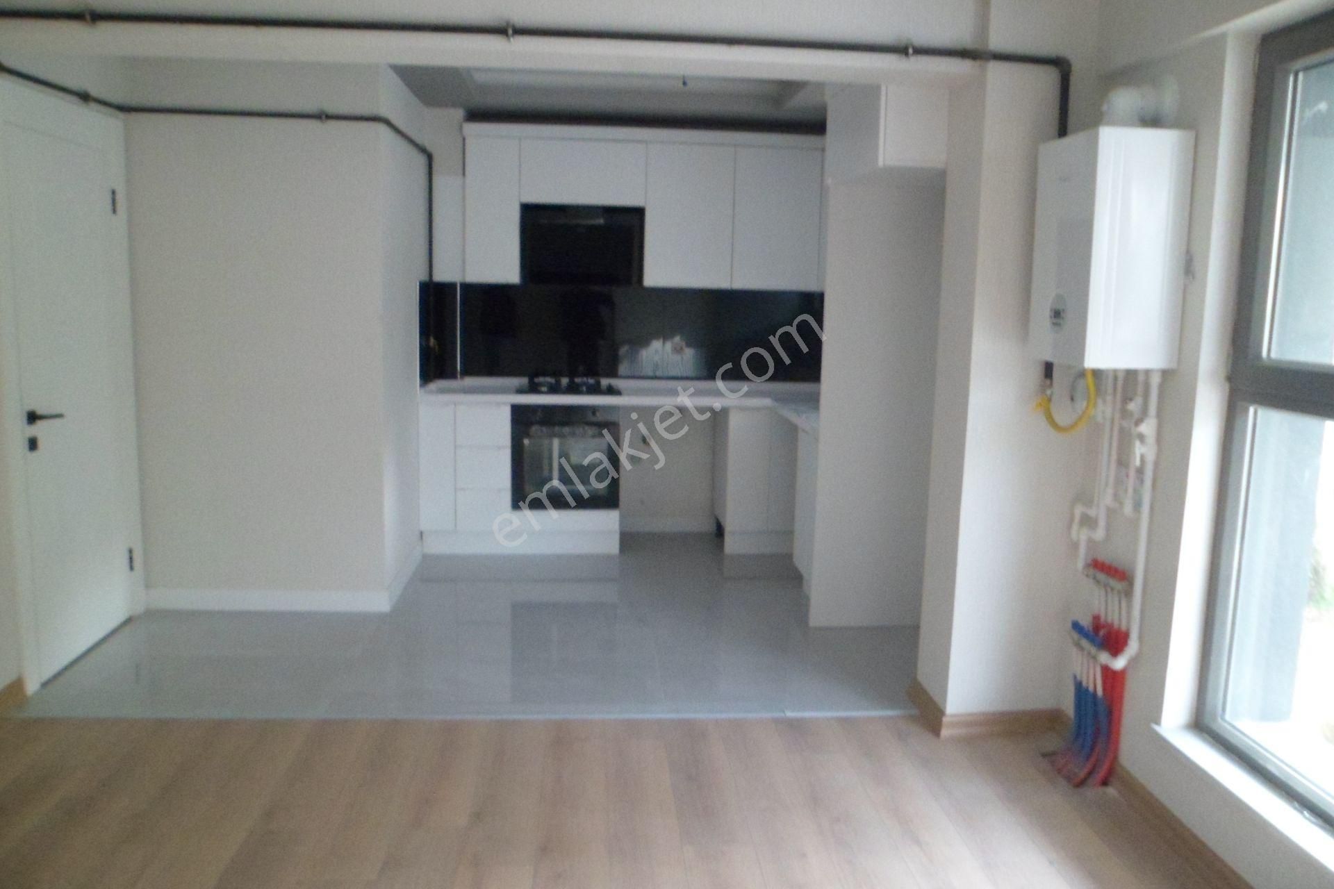 Etimesgutta Satılık 2+1 Sıfır Yapılı Amerikan Mutfak Daire M.eml