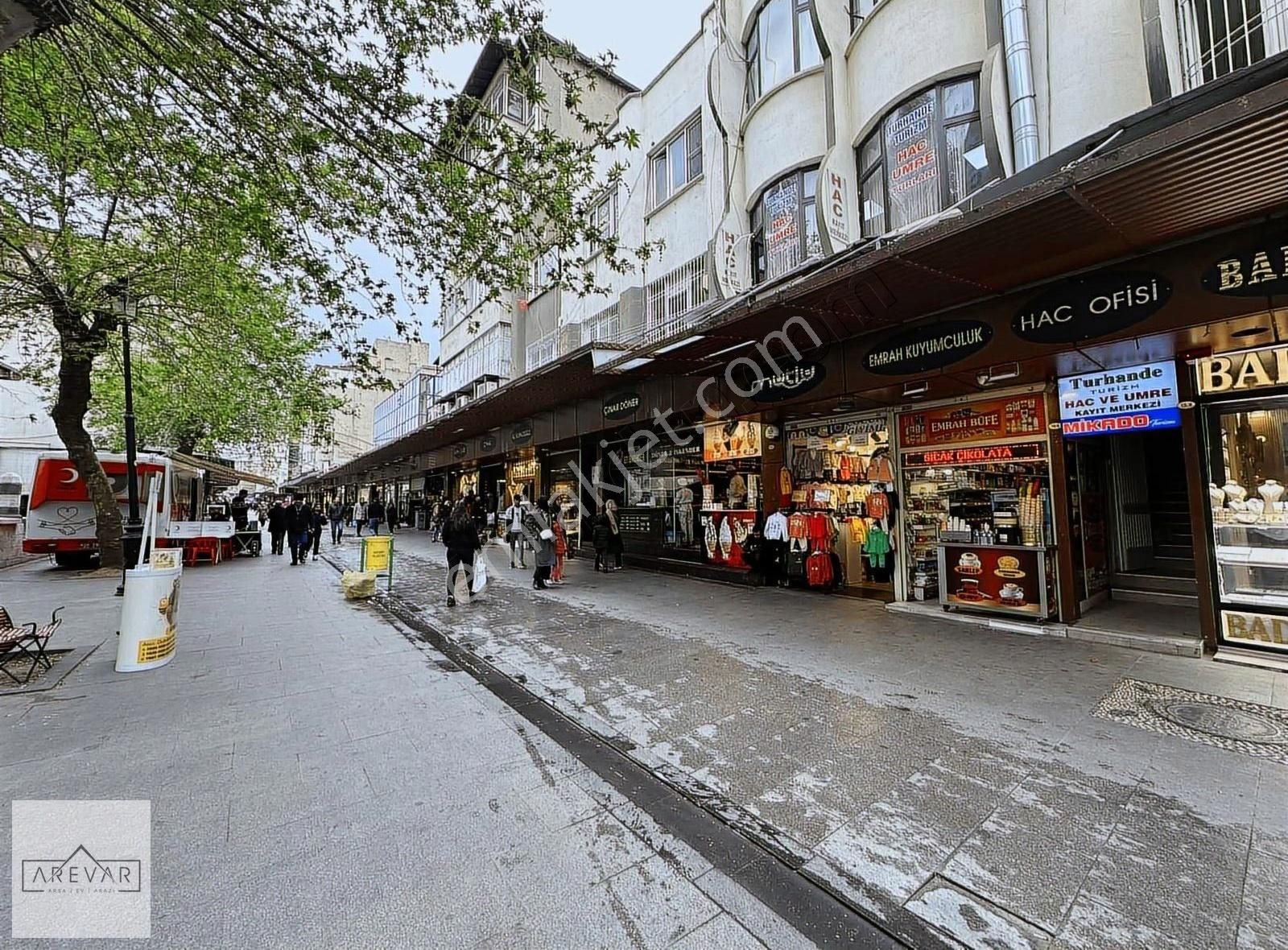 Arevardan Çarşının Göbeğinde Kiralık Ofis