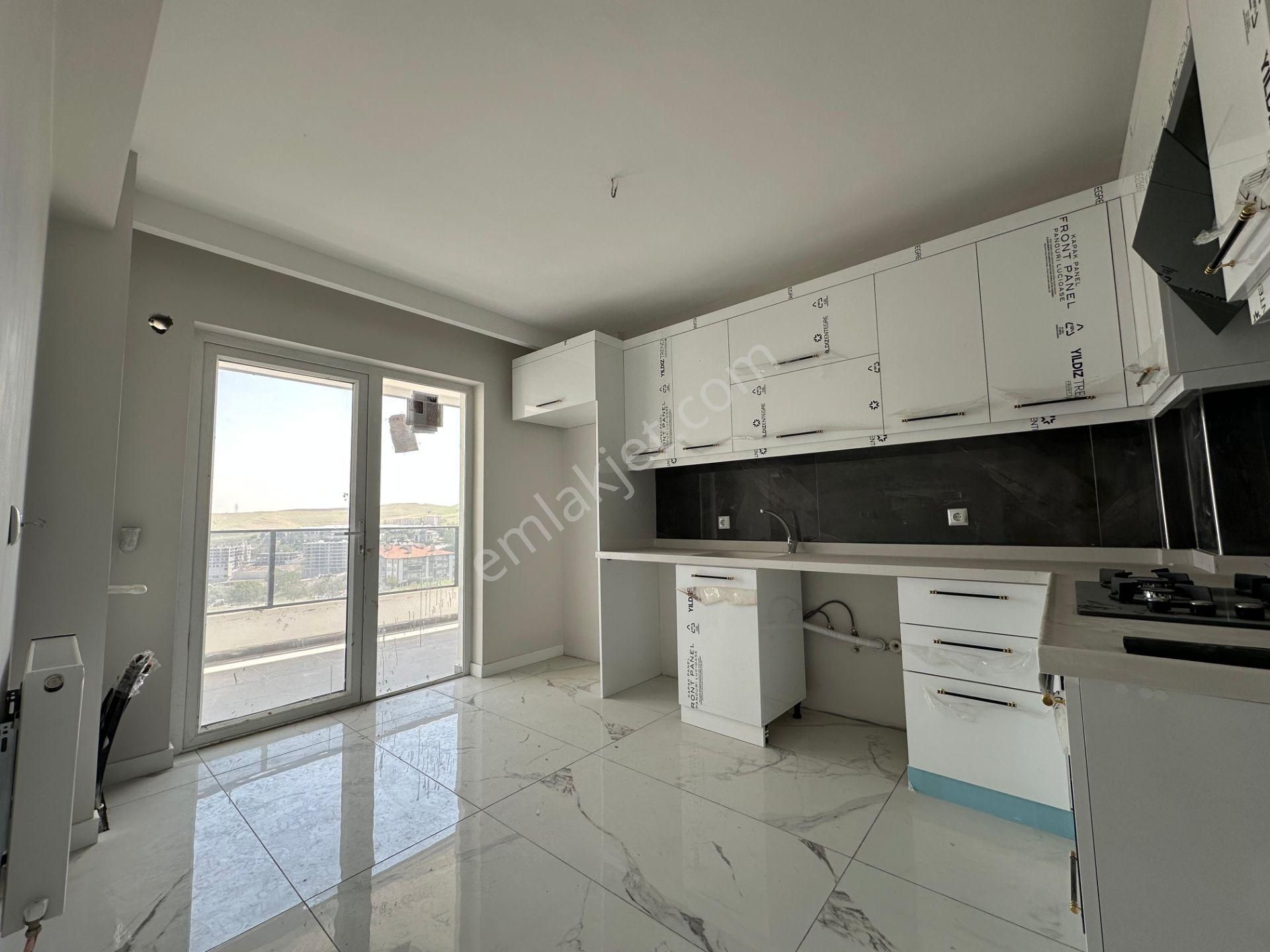 Duru Emlak'tan Millet Bahçesi Manzaralı 3+1 125m² 4.kat Sıfır Daire