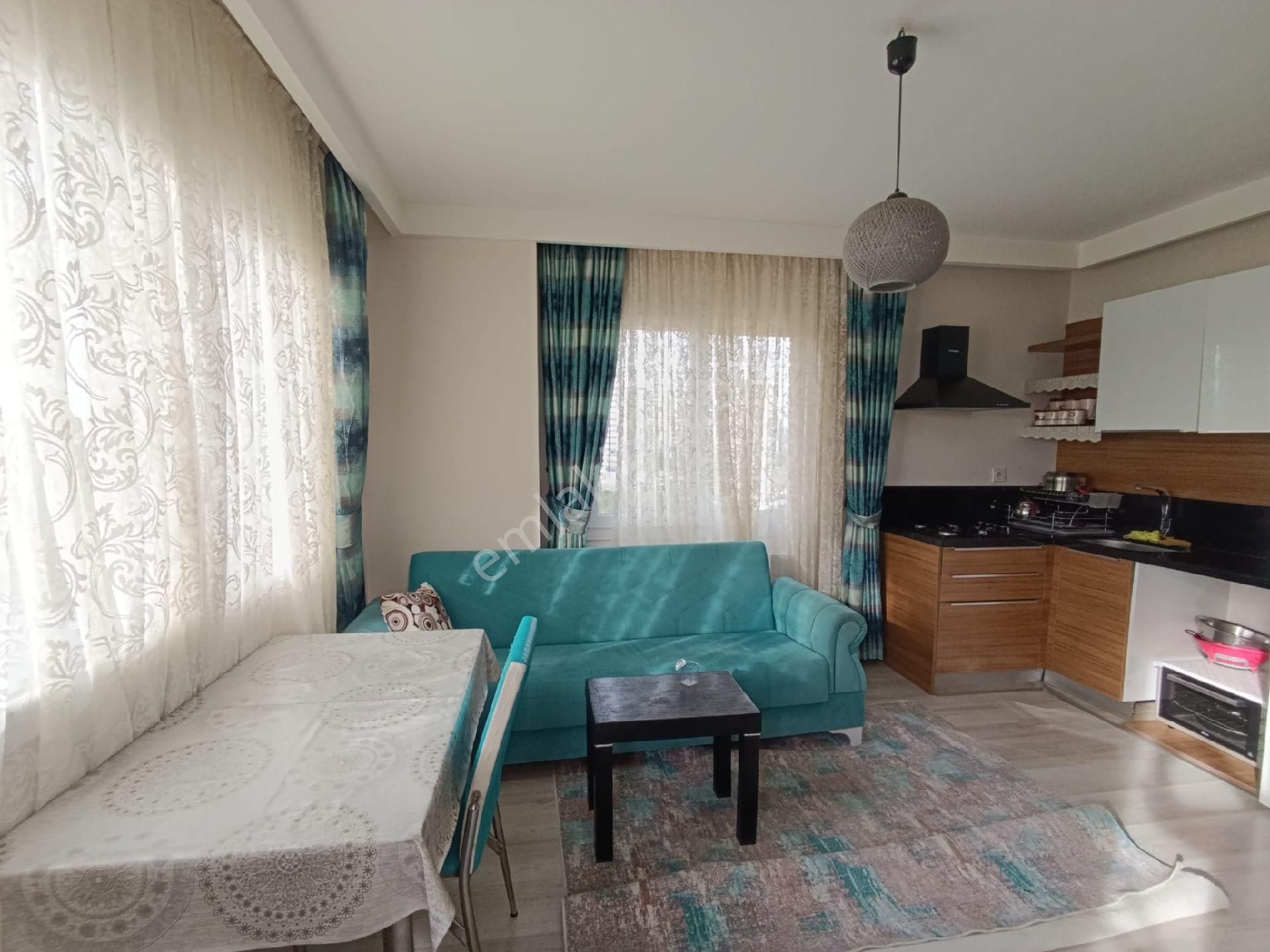 Çarkıpare Mahallesinde Çukurova Fırın Arkası Cadde Üstü 1+1 Full Eşyalı Kiralık Daire