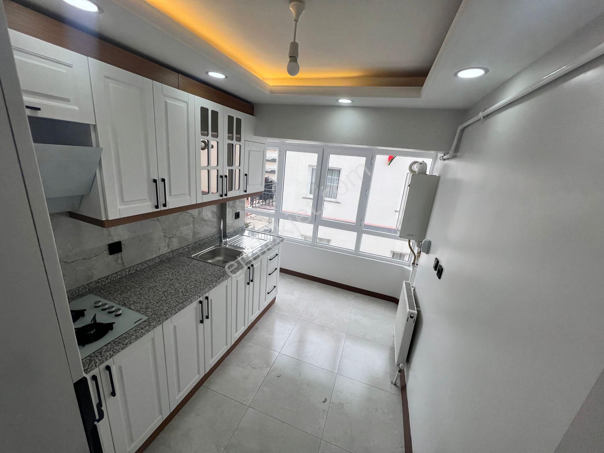 Sincan Plevne Mah Ön Cephe Katta Salon Bagımsız Satılık Daire