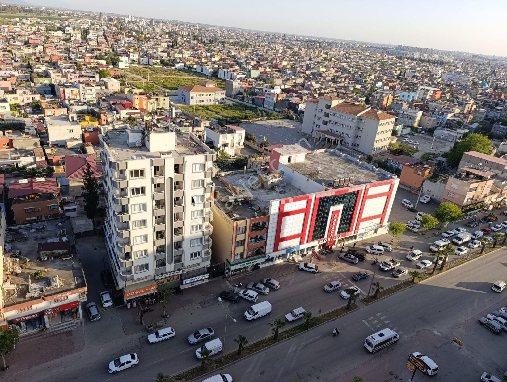 Yüreğir Ptt Mahallesinde Kiralık 3+1 Kombili Hasarsız Kapalı Mutfak Daire