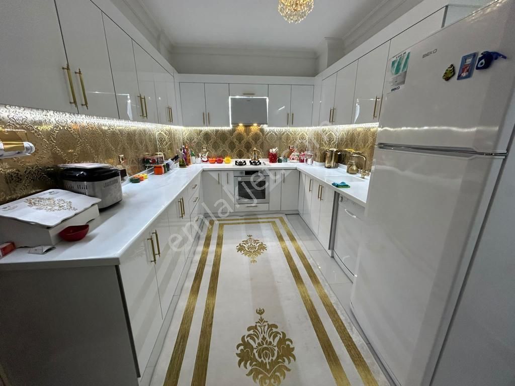 Hayal'den Selçuklu Mh'de Ultra Lüx Geniş Geniş 4+1 Ofis Kullanımlı Daire *