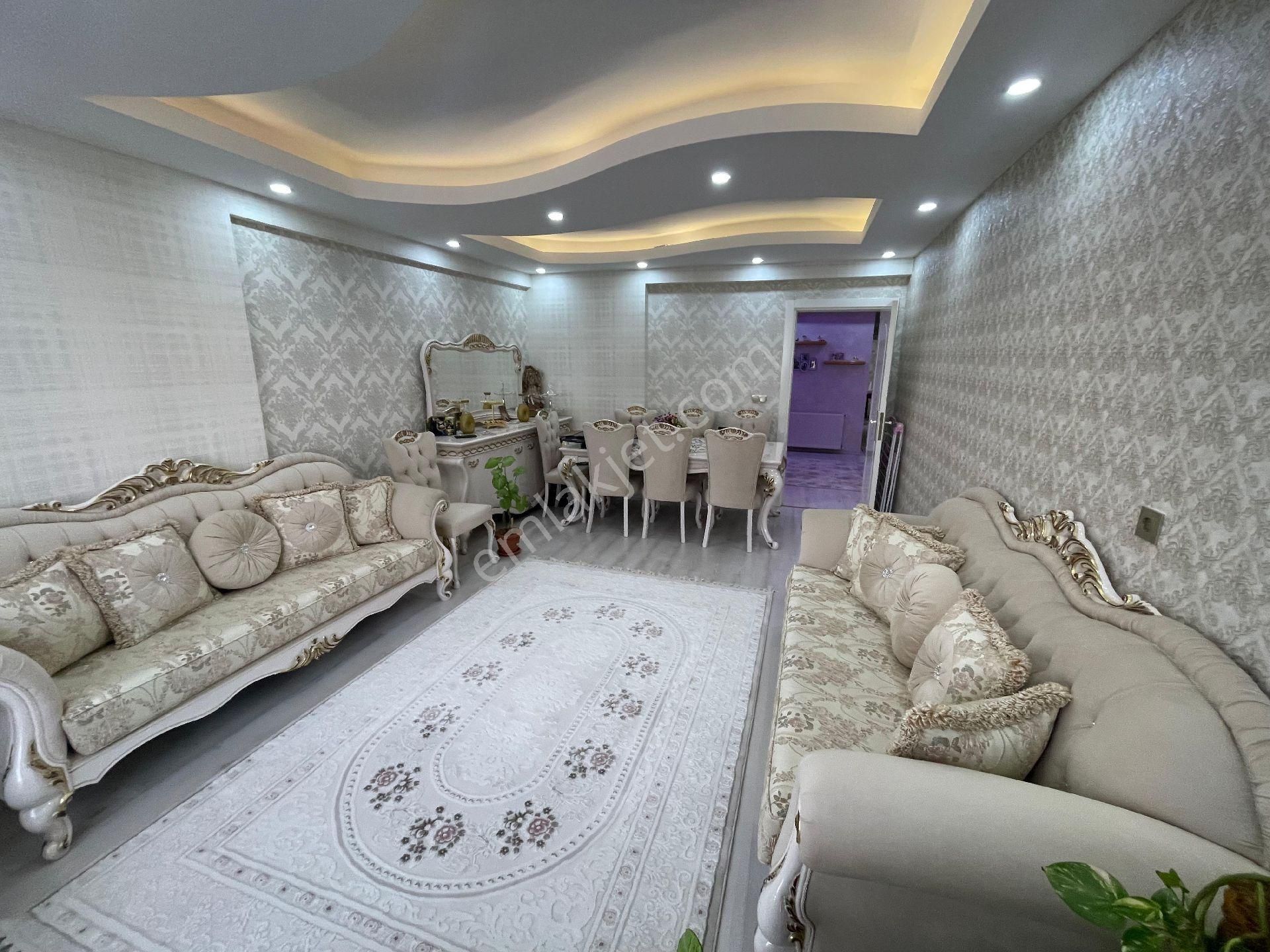 Akpıyar Mh.mükemmel Lokasyonda Satılık İçi Full Yapılmış 4+1 Daire