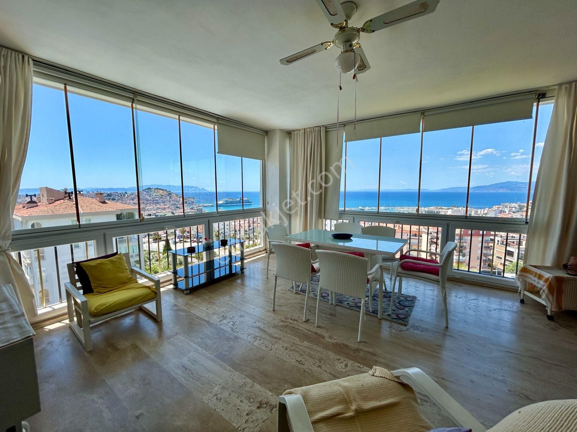 Kuşadasında Full Deniz Manzaralı Satılık Daire