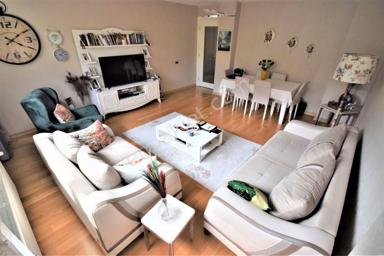 Weal World' Den İncirli Konakları'nda, 2+1, 115 M2, Lüks ...