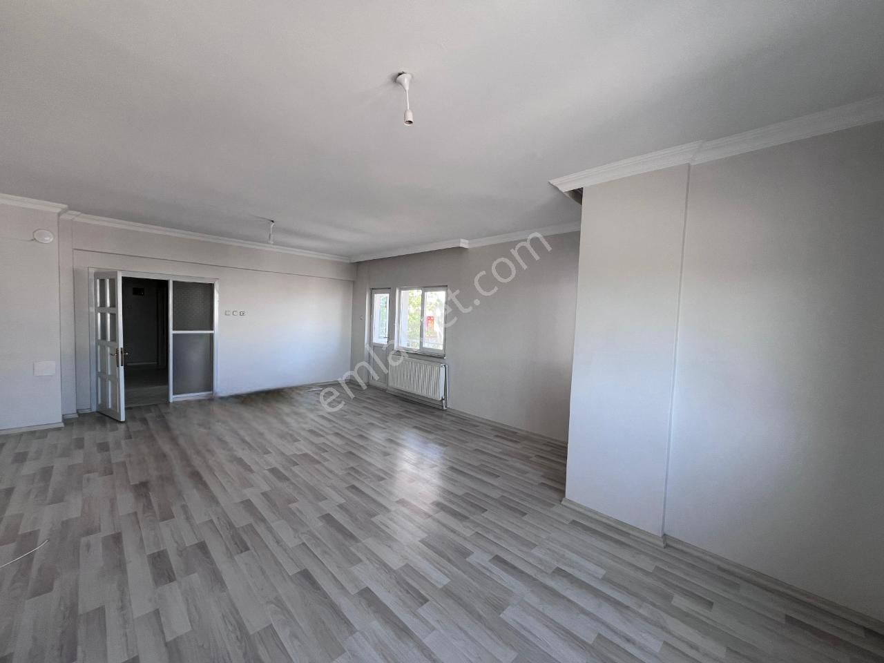 Trabzon 2 No'lu Beşirli Selimoğlu Sitesi'nde 3+1 Kiralık Daire - Görsel 10