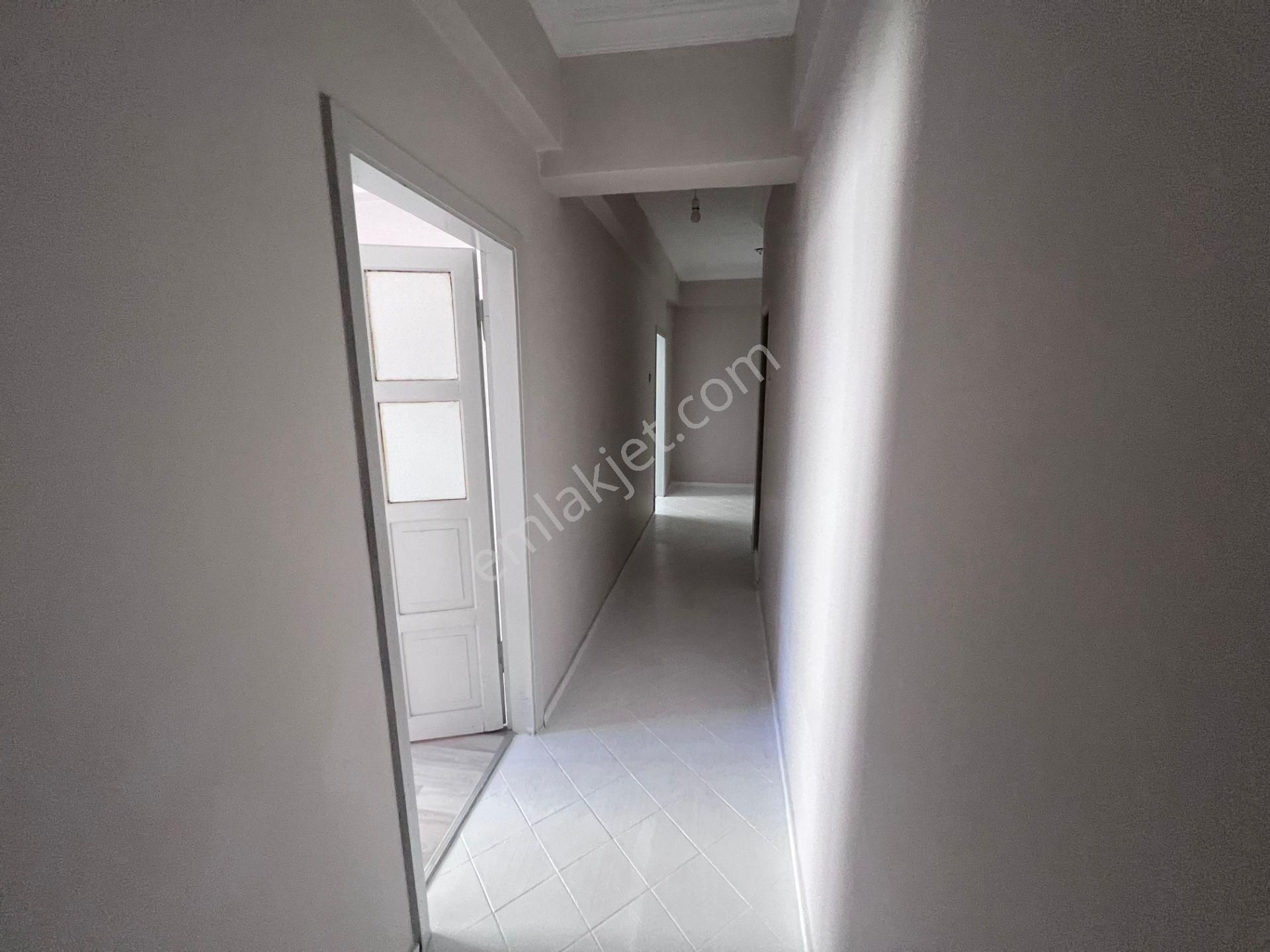 Trabzon 2 No'lu Beşirli Selimoğlu Sitesi'nde 3+1 Kiralık Daire - Görsel 12