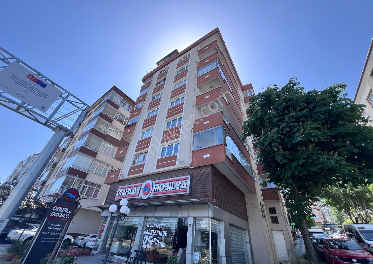 Trabzon 2 No'lu Beşirli Selimoğlu Sitesi'nde 3+1 Kiralık Daire