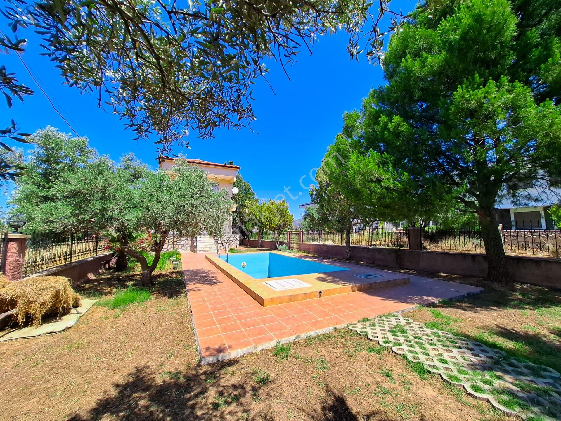 Cool"dan Denizeyürüme Mesafesinde Ve Havuzlu Müstakil Villa