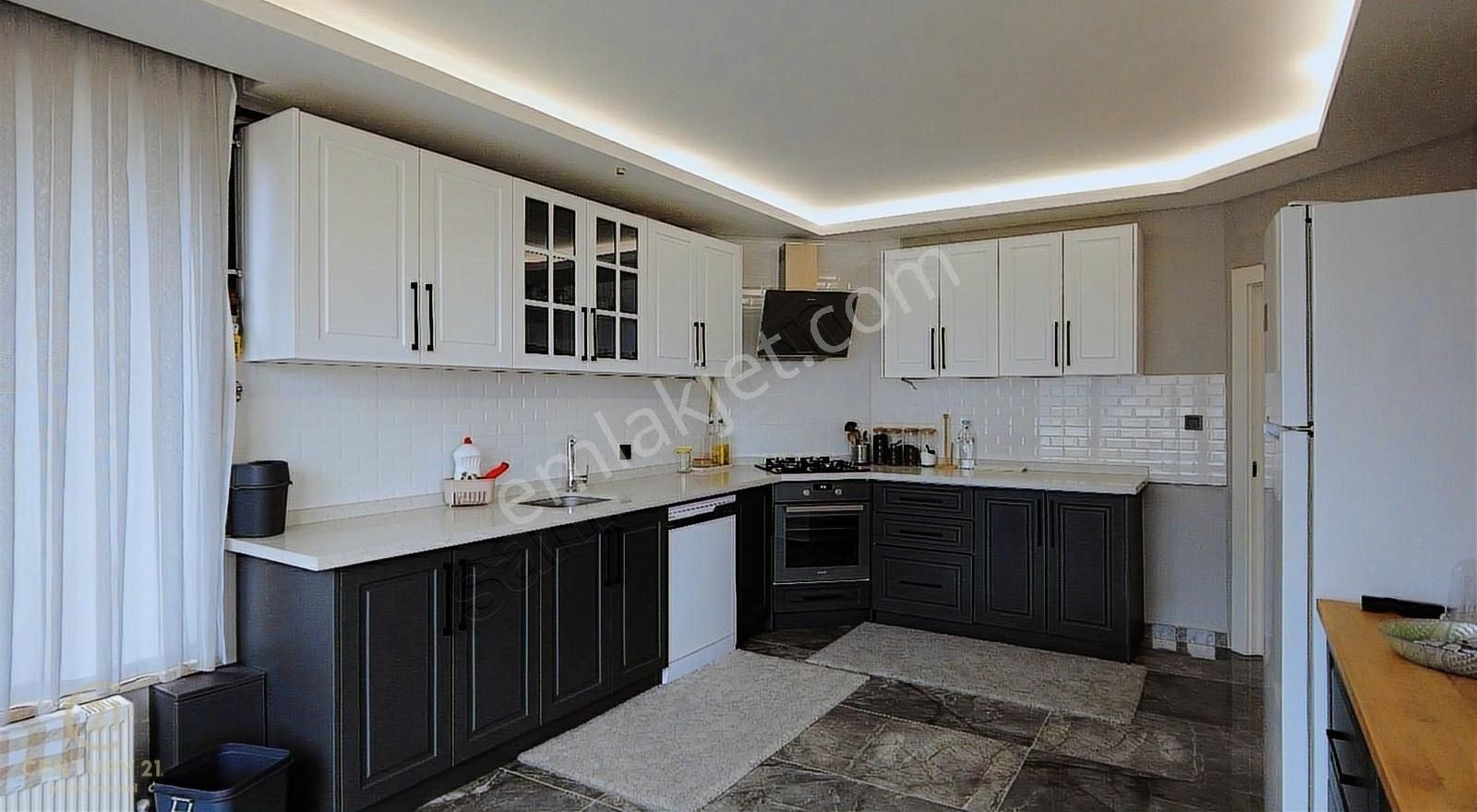 Kızılcahamam Eliz Sitesinde Eşyalı Luks Villa
