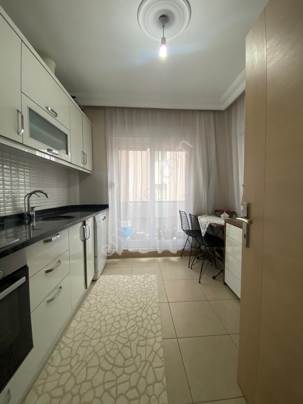 Katta Fırsat Güney Cephe Asansörlü Ayrı Mutfak Temiz 2+1 - Görsel 8