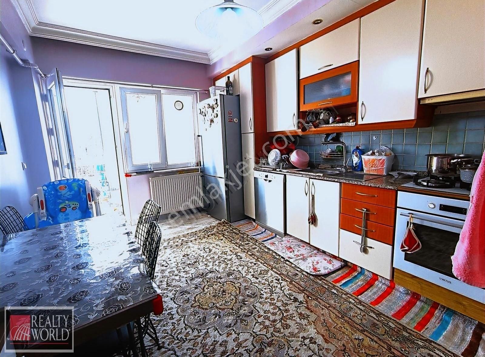 Kiremitçide Satılık 3+1 Daire