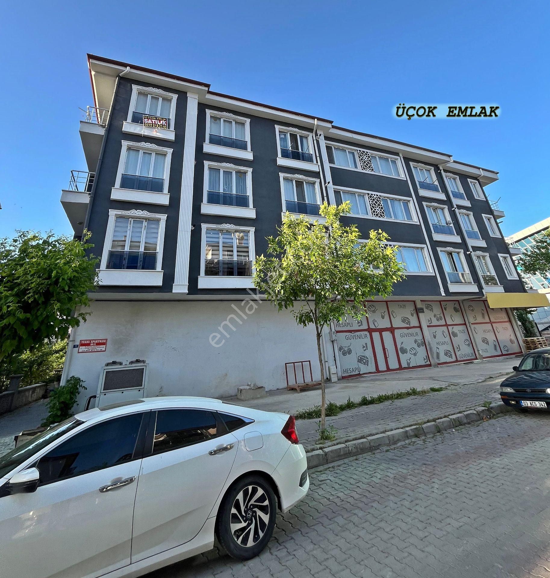 Afyon Üçok Emlaktan Marulcu Mah Satılık Lüx 2+0 Eşyalı Daire