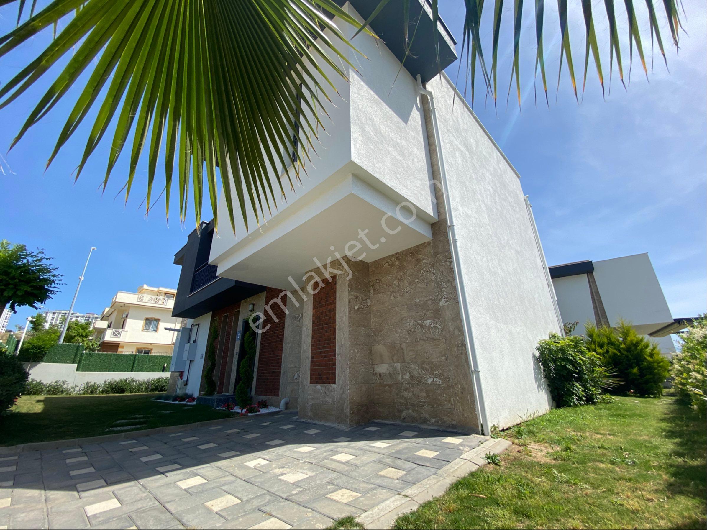 Kuşadası’nda Doğayla İç İçe Lüks Villa - Görsel 3